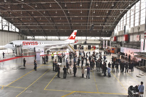 SWISS accueille le Bombardier CSeries à Zurich SWISS accueille le Bombardier CSeries à Zurich