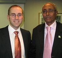 Denis Dionne de l'ATA à Montréal et le ministre du tourisme de Djibouti Denis Dionne de l'ATA à Montréal et le ministre du tourisme de Djibouti