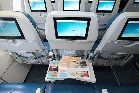 Air Transat a souligné en grand l’arrivée du film Wonka lors d’un vol vers Bruxelles Air Transat a souligné en grand l’arrivée du film Wonka lors d’un vol vers Bruxelles