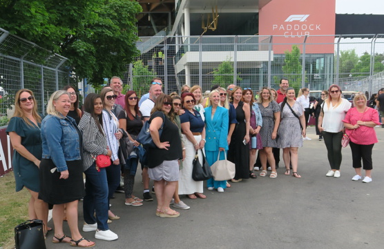 Vacances Westjet Québec entraîne une cinquantaine de professionnels dans les coulisses du Grand Prix de Formule 1 Vacances Westjet Québec entraîne une cinquantaine de professionnels dans les coulisses du Grand Prix de Formule 1