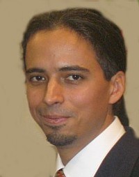 Dr. César Castañeda