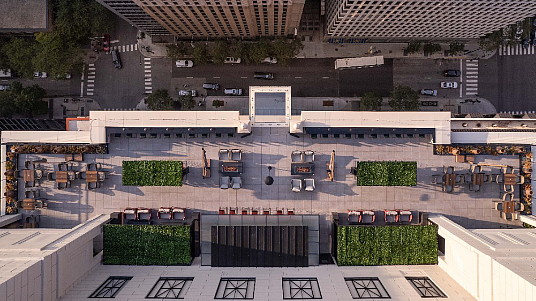 RIU vous rapproche du ciel de Chicago avec l'ouverture d'un rooftop spectaculaire RIU vous rapproche du ciel de Chicago avec l'ouverture d'un rooftop spectaculaire