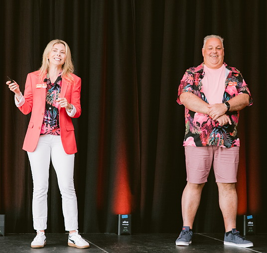 Samantha Taylor et Andrew Dawson Samantha Taylor et Andrew Dawson