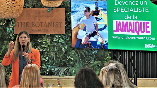 Émilie Giguère BDM de la Jamaïque Émilie Giguère BDM de la Jamaïque