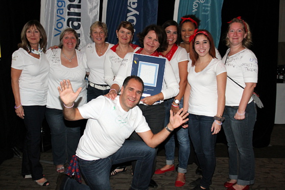 Le Congrès régional 2015 de Transat Distribution Canada vise le Grand Luxe, le virtuel et le client fidèle pour la vie Le Congrès régional 2015 de Transat Distribution Canada vise le Grand Luxe, le virtuel et le client fidèle pour la vie