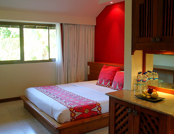 Plusieurs des chambres ont été rénovées; d'autres le seront sous peu. Plusieurs des chambres ont été rénovées; d'autres le seront sous peu.