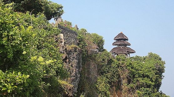 Le temple d'Ulu Watu, un des plus visités dans le sud de l'île Le temple d'Ulu Watu, un des plus visités dans le sud de l'île