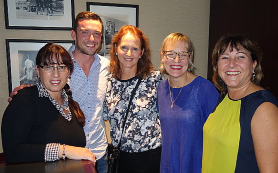 Angelina Miconiatis, directrice principale des produits voyages au CAA-Québec; Laurent Plourde vice-président exécutif chez Groupe Voyages Québec ; Nadine Droulans, responsable du bureau Wallonie-Bruxelles Tourisme à Québec; Isabelle Blanche Pinpin directrice des opérations chez Europ Auto Vacances et Debbie Legroulx, chef de service générale régionale – ventes Air Canada Angelina Miconiatis, directrice principale des produits voyages au CAA-Québec; Laurent Plourde vice-président exécutif chez Groupe Voyages Québec ; Nadine Droulans, responsable du bureau Wallonie-Bruxelles Tourisme à Québec; Isabelle Blanche Pinpin directrice des opérations chez Europ Auto Vacances et Debbie Legroulx, chef de service générale régionale – ventes Air Canada
