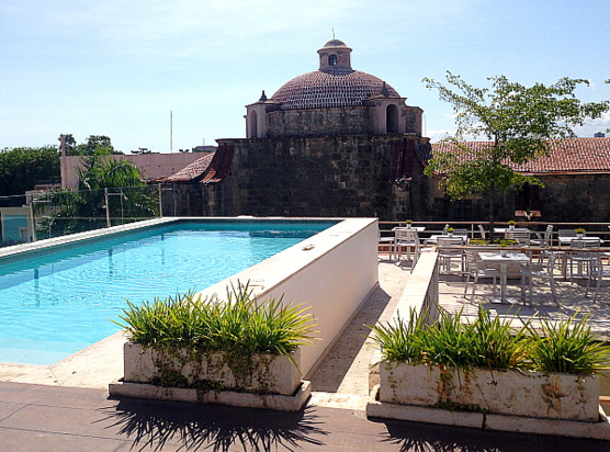 Sur le toit de l'Hôtel Billini Sur le toit de l'Hôtel Billini