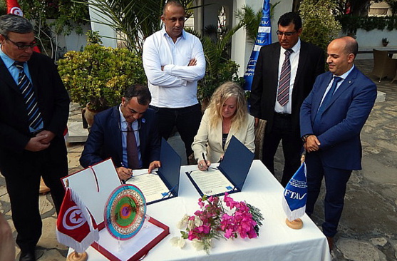 ACTA en collaboration avec l'Office National du Tourisme tunisien et Air France se sont rendus en Tunisie du 6 au 12 novembre 2015. (Arrêt sur image ) ACTA en collaboration avec l'Office National du Tourisme tunisien et Air France se sont rendus en Tunisie du 6 au 12 novembre 2015. (Arrêt sur image )