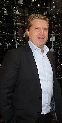 François Choquette, directeur national des ventes spécialisées d'Air Canada et directeur des ventes 'loisir' pour le Québec