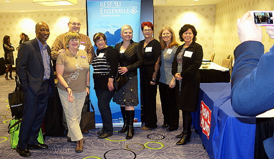 Les membres de Réseau Ensemble se réunissent pour le lancement d' Expériences Extraordinaires. Les membres de Réseau Ensemble se réunissent pour le lancement d' Expériences Extraordinaires.