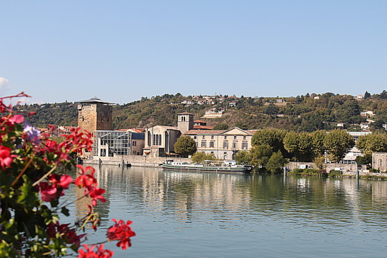 Vienne revendique fièrement son titre de "ville fleurie"