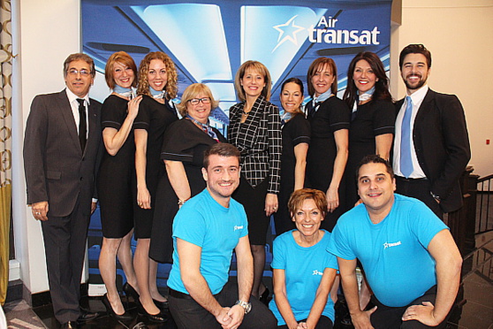 Louise Fecteau et toute son équipe de Transat, pour la Caravane de cette année Louise Fecteau et toute son équipe de Transat, pour la Caravane de cette année