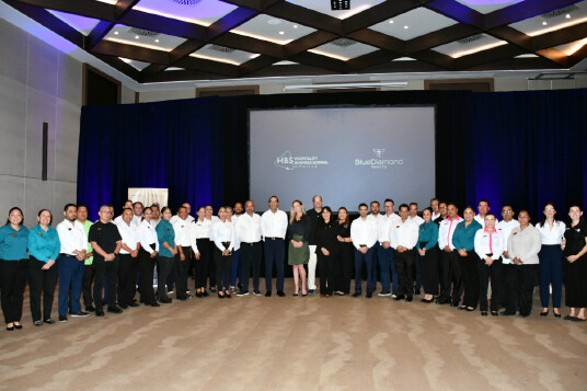 Blue Diamond Resorts vise l'excellence opérationnelle dans ses établissements du Mexique Blue Diamond Resorts vise l'excellence opérationnelle dans ses établissements du Mexique