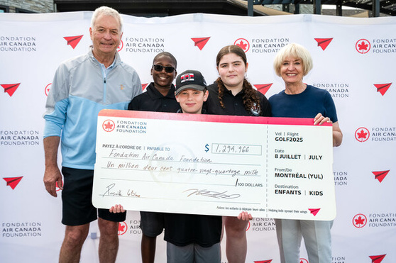 La Fondation Air Canada a récemment tenu son 13e tournoi de golf annuel. (Groupe CNW/Air Canada)
