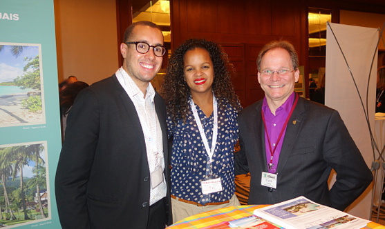 L'équipe très souriante du CMT Martinique : Antoine Omère, Jessica Marie et Sylvain Lacoste L'équipe très souriante du CMT Martinique : Antoine Omère, Jessica Marie et Sylvain Lacoste
