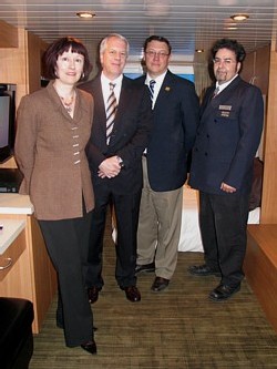 Lucie Nolette Directrice ventes RCI, Kenneth Brooks Directeur ventes Canada de RCI, Sylvain Lastère Président du Groupe Atrium et Jacques Ruel Directeur Marketing du Groupe Atrium Lucie Nolette Directrice ventes RCI, Kenneth Brooks Directeur ventes Canada de RCI, Sylvain Lastère Président du Groupe Atrium et Jacques Ruel Directeur Marketing du Groupe Atrium