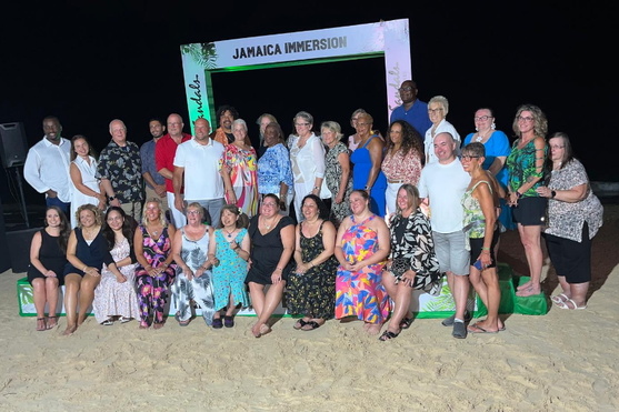 L'expérience immersive de l'ACTA en Jamaïque favorise le perfectionnement professionnel des conseillers et renforce leur influence sur les réseaux sociaux L'expérience immersive de l'ACTA en Jamaïque favorise le perfectionnement professionnel des conseillers et renforce leur influence sur les réseaux sociaux