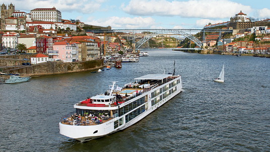 Viking prend livraison du tout nouveau navire fluvial en Europe Viking prend livraison du tout nouveau navire fluvial en Europe