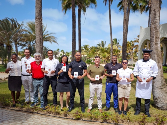 En 2024, RIU a consacré plus de 3 millions d'euros à l'investissement social En 2024, RIU a consacré plus de 3 millions d'euros à l'investissement social