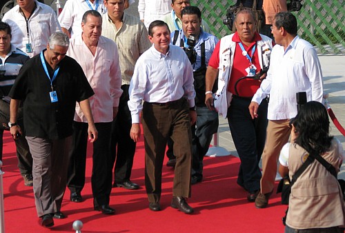 Arrivée du Gouverneur de l'État de Guerrero au nouveau complexe Mudo Imperial