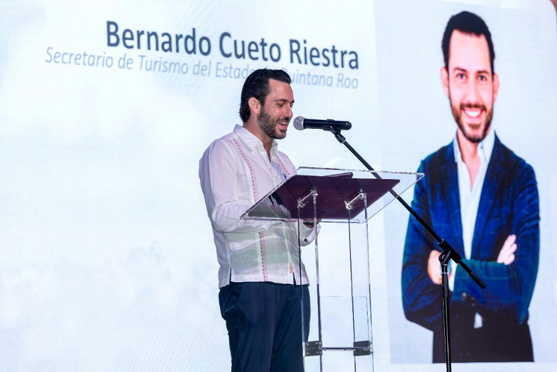 Bernardo Cueto, Secrétaire au Tourisme du Quintana Roo, a souligné l'importance du rôle des entreprises comme RIU en faveur des communautés et de la biodiversité de l'État.