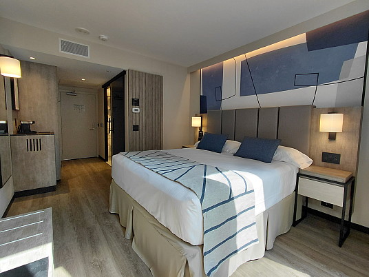 RIU ouvre son premier hôtel au Canada : le Riu Plaza Toronto