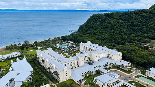 RIU Hotels & Resorts achève la rénovation complète de l'hôtel Riu Guanacaste, au Costa Rica