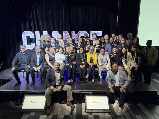 Voyages TravelBrands annonce de nouveaux produits, des innovations et des partenariats mondiaux lors des événements d'appréciation des  agents 2025