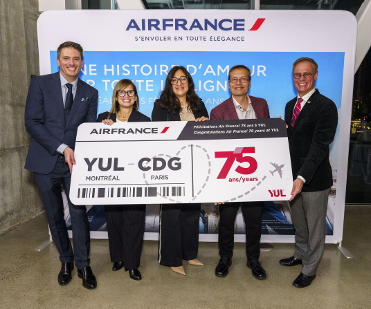 Air France célèbre les 75 ans de sa liaison Montréal-Paris Air France célèbre les 75 ans de sa liaison Montréal-Paris