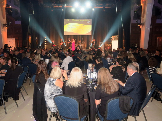 Gala des Trophées Uni-Vers 2025 : les gagnants sont ,,, Gala des Trophées Uni-Vers 2025 : les gagnants sont ,,,