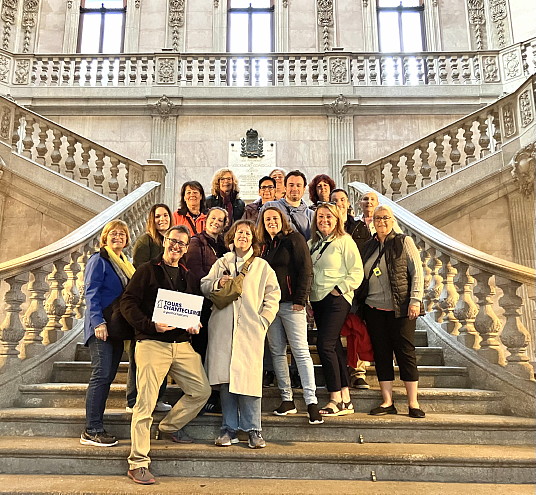 Le groupe au Palais de la Bourse à Porto