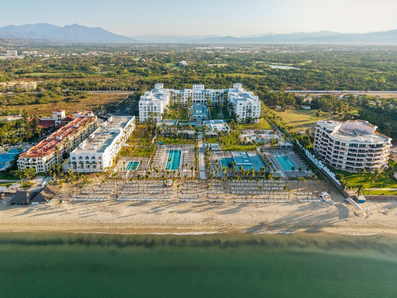 RIU Hotels clôt l'année 2025 avec la réouverture du Riu Jalisco, entièrement rénové