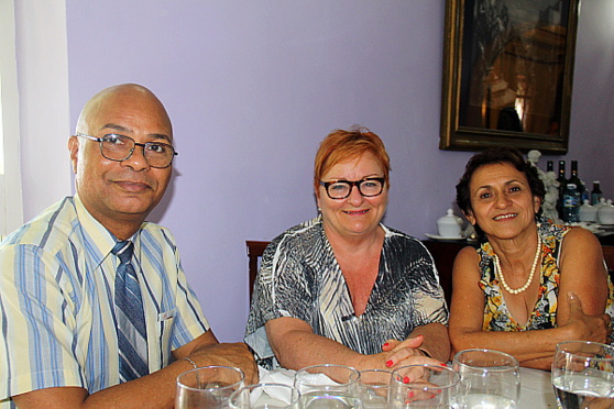 Gilberto Rose (professeur école Formatur), France Dionne (administratrice d'état et chargée de mission pour ITHQ) et Miriam Rendon Fernandez (directrice Formatur)