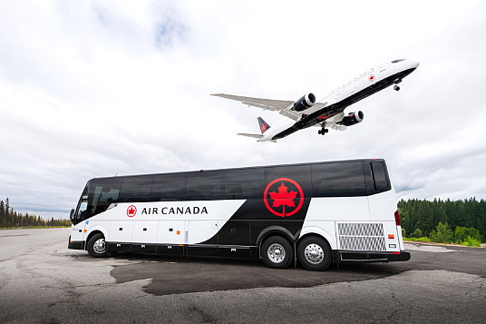 Air Canada étend le service d'autocar de luxe de Landline pour relier directement trois autres régions de l'Ontario à sa plaque tournante mondiale de Toronto Pearson
