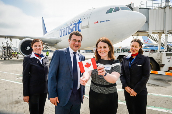 Air Transat célèbre son premier vol Montréal-Glasgow Air Transat célèbre son premier vol Montréal-Glasgow