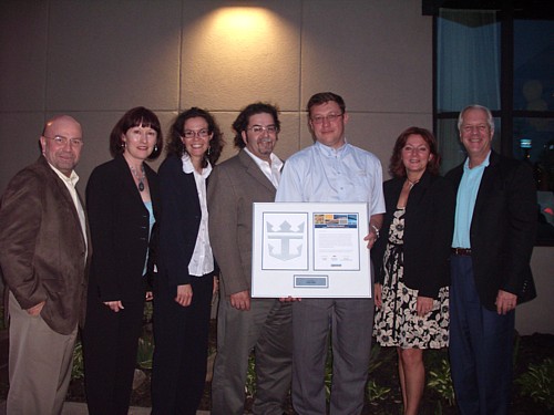 Royal Caribbean International décerne au Groupe Atrium le trophée du Partenaire de l'année 2007 Royal Caribbean International décerne au Groupe Atrium le trophée du Partenaire de l'année 2007