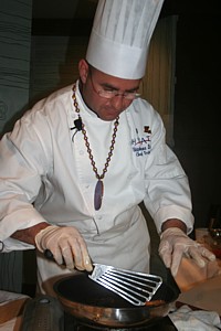 Le Chef Stéphane Lo Ré, qui a travaillé deux ans à la Nouvelle-Orléans, offrira aux montréalais l'occasion de déguster plusieurs spécialités louisianaises
