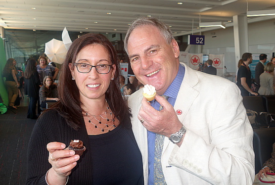 Angelina Miconiatis de Voyages CAA  et Guy Marchand.