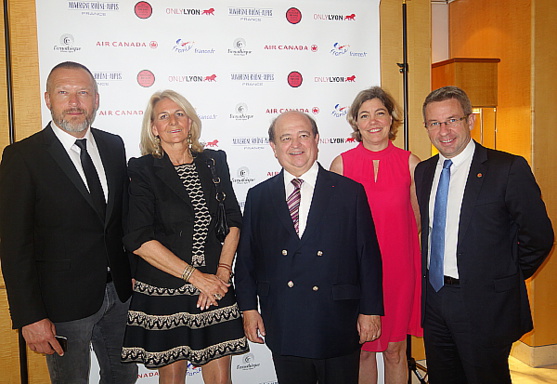 Francois Gaillard (Only Lyon), Patricia Picard (Vins Rhône Alpes), Jean Besson (CRT Auvergne Rhône Alpes), Armelle Tardy-Joubert (Atout France) et Lionel Flasseur.(Only Lyon) Francois Gaillard (Only Lyon), Patricia Picard (Vins Rhône Alpes), Jean Besson (CRT Auvergne Rhône Alpes), Armelle Tardy-Joubert (Atout France) et Lionel Flasseur.(Only Lyon)