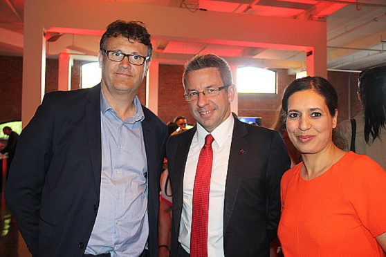 L'équipe d'Onlylyon, en compagnie de Pascal Dubost, responsable de marque pour Agamy (fournisseur des vins) L'équipe d'Onlylyon, en compagnie de Pascal Dubost, responsable de marque pour Agamy (fournisseur des vins)