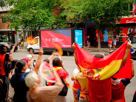 Air Transat invite les fans à aller vivre  la frénésie de la finale en Espagne