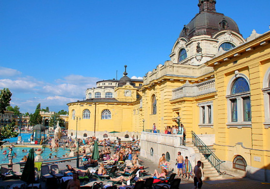 Les Bains Széchenyi à Budapest