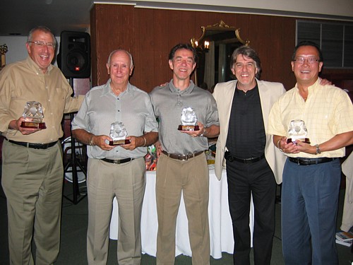 Marc Vézina, Guy Lemieux, Pierre De Léséleuc, Michel Villeneuve, président du Groupe Planisphère, et Maurice Wong (Meilleur quatuor).
