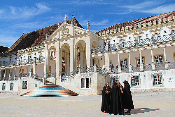 L'université de Coimbra était l’unique université du pays jusqu’en 1910