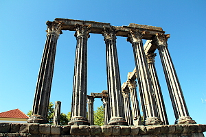 le temple romain d'Evora