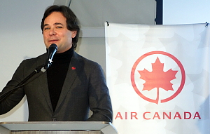 Robert Trudeau, directeur du développement des affaires pour le Canada d'Air Canada Robert Trudeau, directeur du développement des affaires pour le Canada d'Air Canada