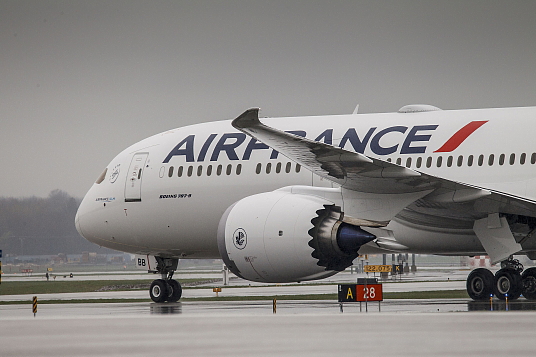 Le B787 d’Air France prend son envol entre Montréal et Paris ! Le B787 d’Air France prend son envol entre Montréal et Paris !