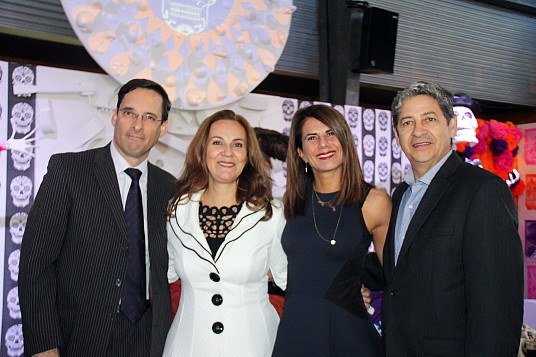Alejandro Estivil (Consul général du Mexique à Montréal), Patricia Perez (Canandes), Fernanda Rosas (Directrice du CPTM à Montréal), Camilo Aguilar (Canandes)